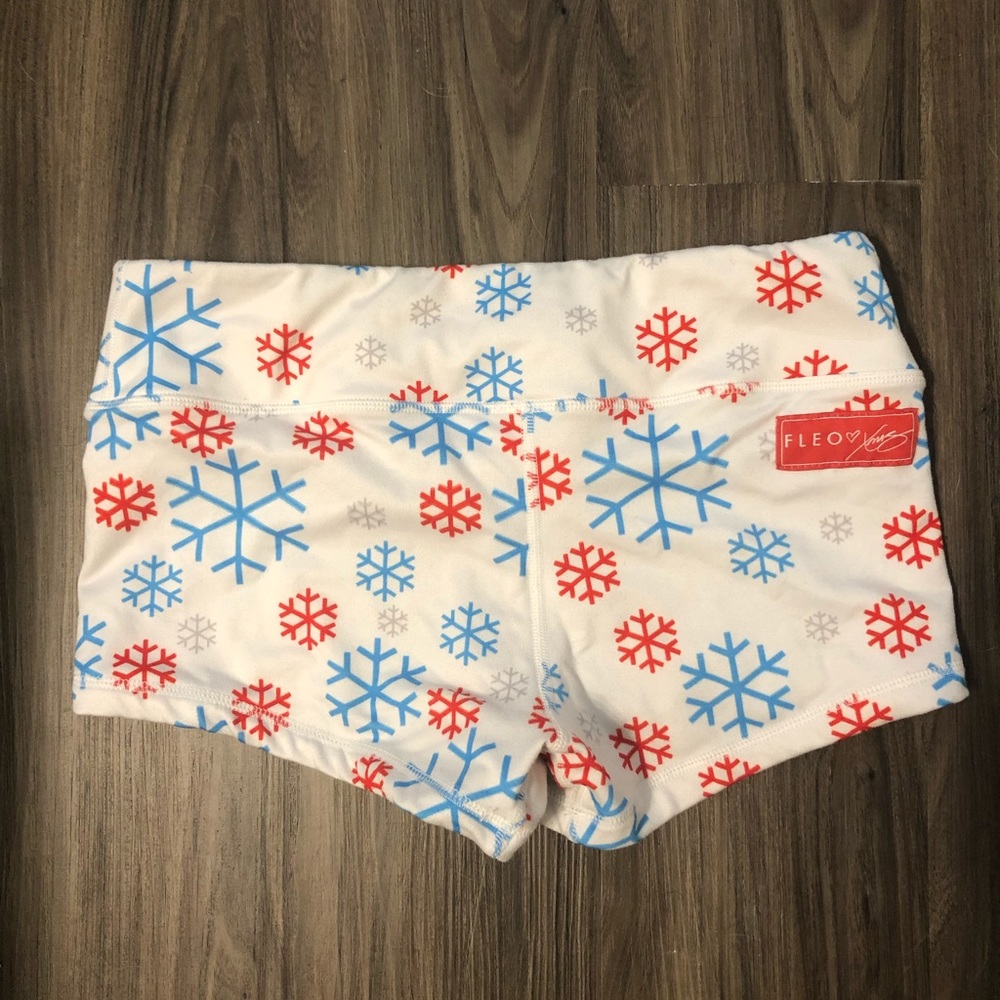 Fleo Christmas Abbott shorts